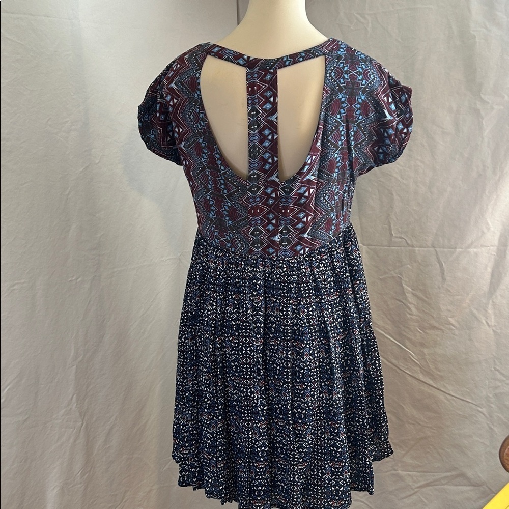 FREE PEOPLE SUNDOWN MINI BURGUNDY/ BLUE T CUTOUT BACK POCKETS BOHO DRESS SZ XS